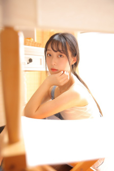 办公室女秘书